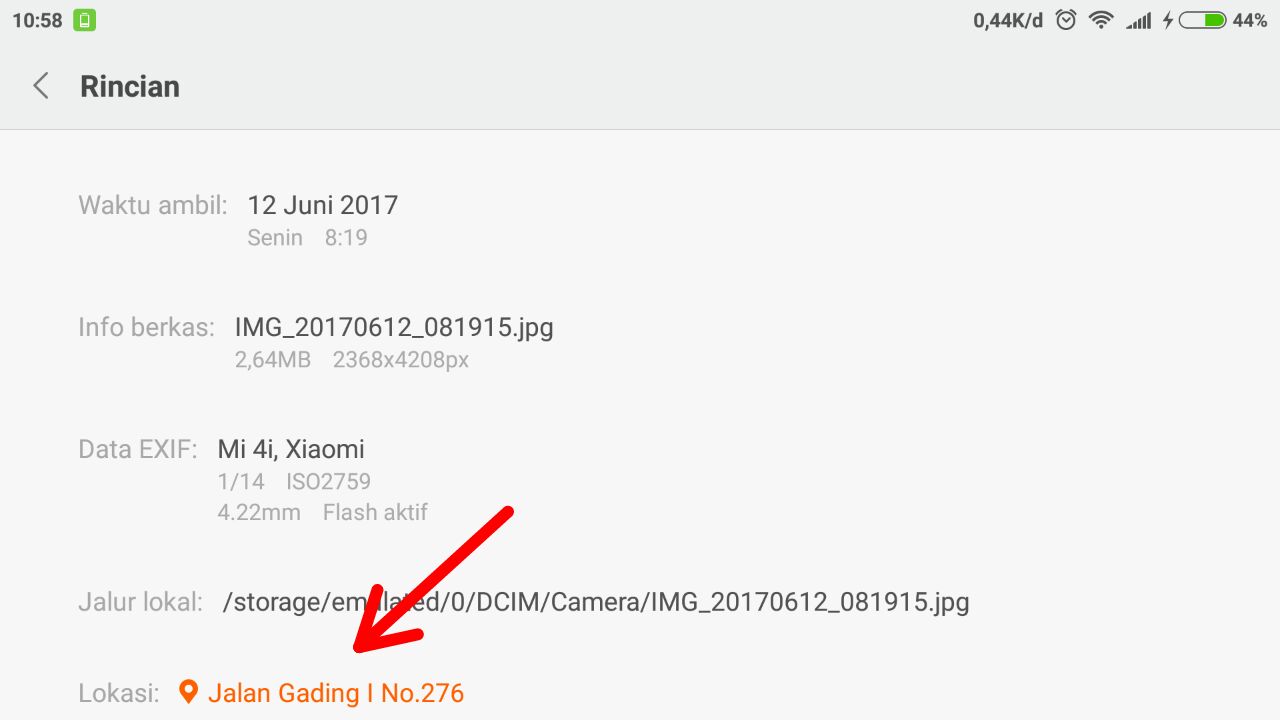 cara menyimpan informasi lokasi di foto android