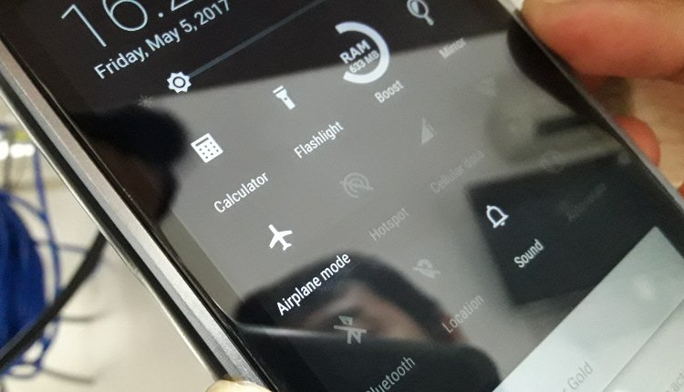 5 Fungsi AirPlane Mode yang Pasti Belum Kamu Ketahui