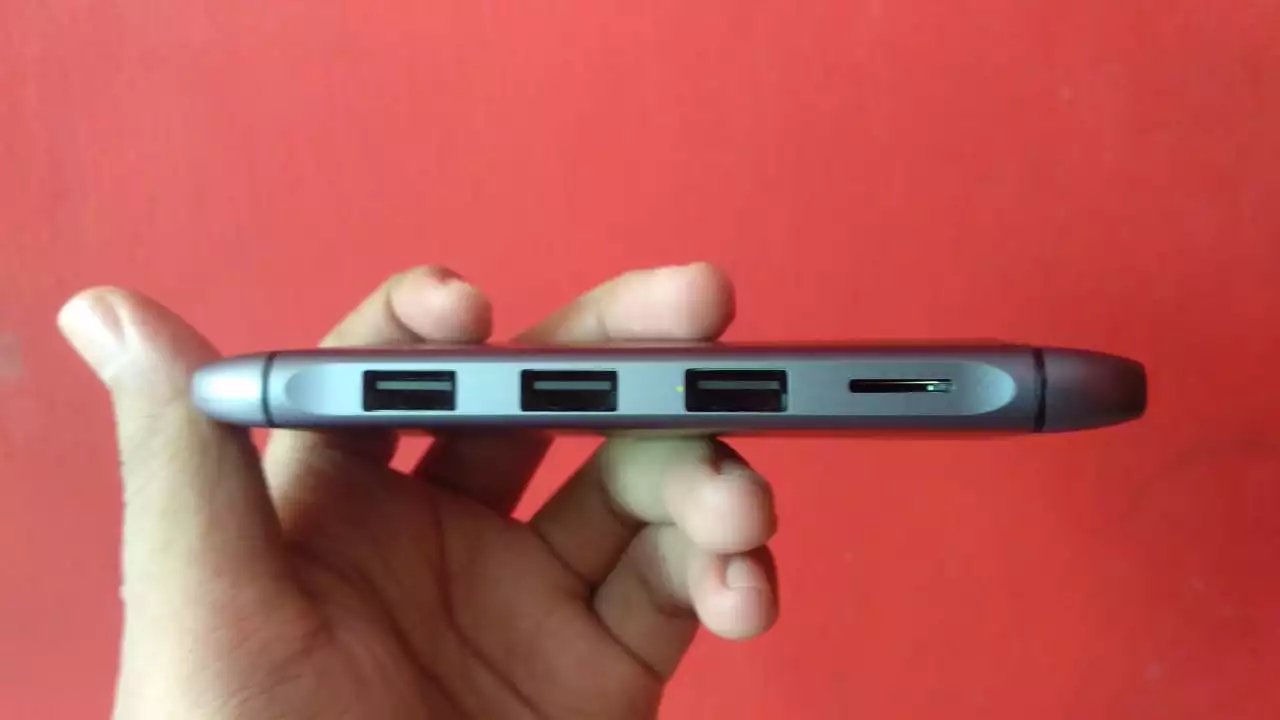 Review Choetech 9 in 1 USB C Adapter by Androbuntu 3