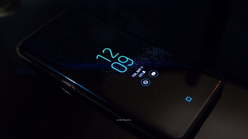 Cara Menampilkan Notifikasi di Lockscreen HP Samsung by Androbuntu